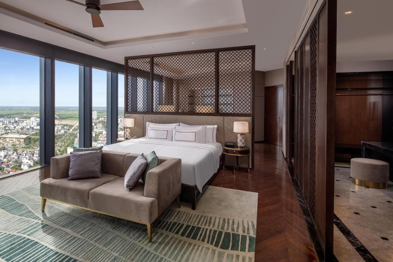 Melia Vinpearl Hue Hotel Luaran gambar A bedroom at the hotel