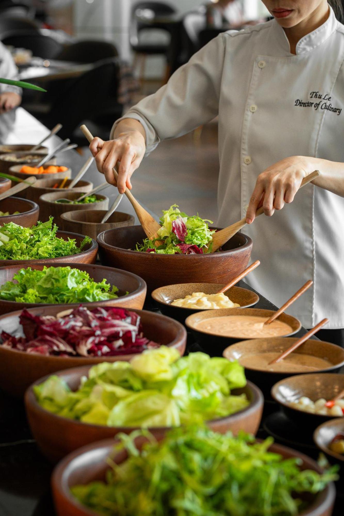 Melia Vinpearl Hue Hotel Luaran gambar Salad bar
